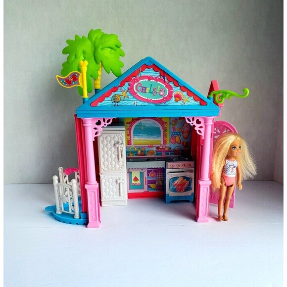 Barbie Club Chelsea 2 Story Playhouse Chelsea Blonde Beach Doll Mermaid Suit - Picture 8 of 9